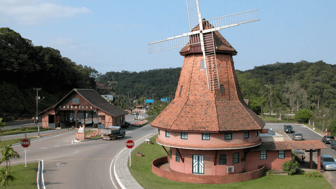 Pontos turísticos são uma das vantagens ao morar em Joinville.