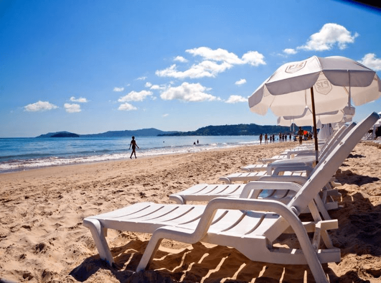 praia de Jurerê Internacional em Florianópolis