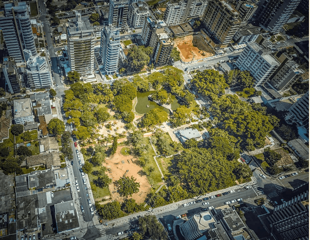 Região arborizada em  Criciúma/SC.